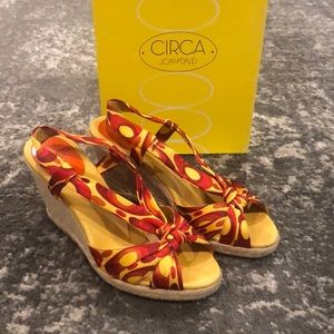 Circa Joan & David Wedges